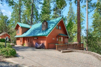 53656 Acorn Rd, Bass Lake, CA 93604