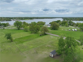 2247 Lake Viking Terrace, Gallatin, MO 64640
