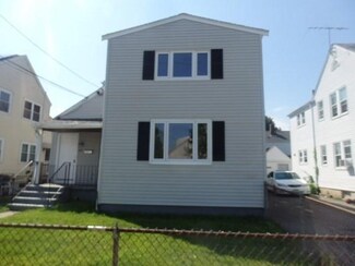 67 Lawn Ave, Quincy, MA 02169