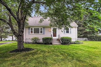 10 Captain Eager Dr, Northborough, MA 01532