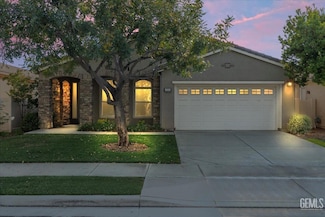 6100 Colchester Place, Bakersfield, CA 93306