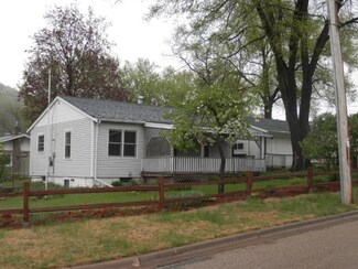 914 E Kinder St, Richland Center, WI 53581