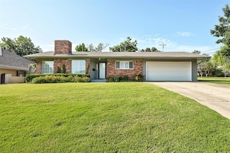 1224 Mulberry Ln, Nichols Hills, OK 73116