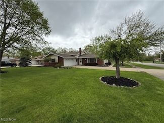 3187 Jasmine Dr, Seven Hills, OH 44131