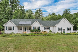 16 Shepherd Ln, Epping, NH 03042