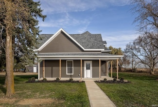 8994 E Hillis St, Frankfort, IN 46041