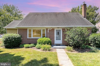 196 Musser Rd, East Earl, PA 17519