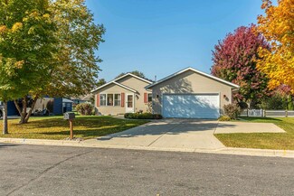 73 Debbie Dr, Evansville, WI 53536