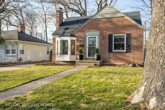 2709 Richards Dr SE, Grand Rapids, MI 49506