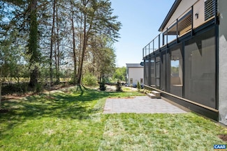 1312 Pen Park Ln, Charlottesville, VA 22901