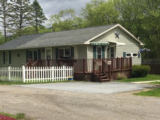 7 Stevens St, Adams, MA 01220