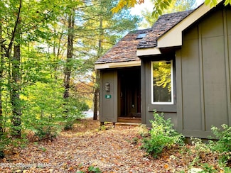 30 Elevator, Lake Harmony, PA 18624