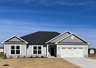 21 Shoreline Dr, Lillington, NC 27546