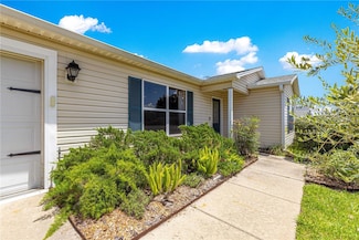 1224 Ballesteros Dr, The Villages, FL 32162