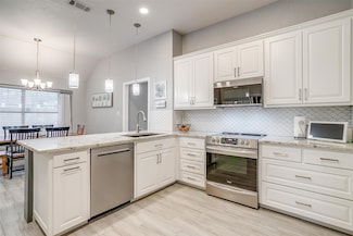 105 Shorewood Place, Joshua, TX 76058