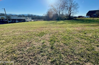 1 Chapman Hwy, Seymour, TN 37865