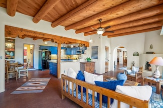 2 Florencio Rd, Santa Fe, NM 87501
