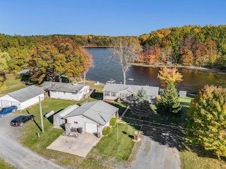 4664 S Eden Lake Rd, Custer, MI 49405