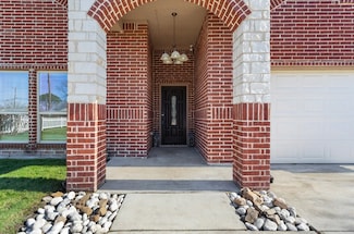 202 E Malloy Bridge Rd, Seagoville, TX 75159