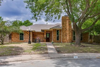107 Buffalo Creek Cir, Waxahachie, TX 75165