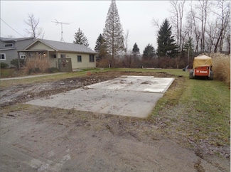 9407 Linck Dr, Pinckney, MI 48169