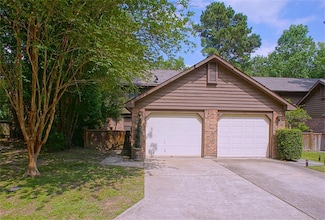 22 E Willowwood Ct, Spring, TX 77381