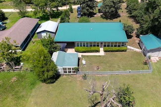 8225 Sealy Cir, Donalsonville, GA 39845