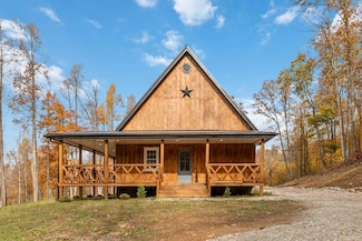 949 Hwy, McKee, KY 40447