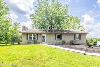 362 Vanhorn Rd, Holts Summit, MO 65043