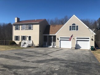 5 Regina Dr, Biddeford, ME 04005