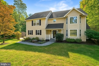 2162 Hill Rd, Effort, PA 18330