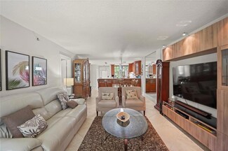 2998 NW 48th Terrace Unit 220, Lauderdale Lakes, FL 33313