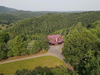 248 Falcon Ridge Rd, Fries, VA 24330
