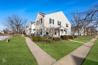 200 Springbrook Trail S, Oswego, IL 60543
