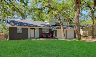 3508 Falcon Dr, Forest Hill, TX 76119