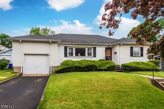 17 Yantecaw Ave, Bloomfield, NJ 07003