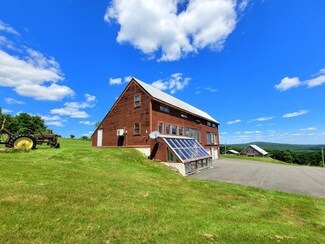 300 Mosher Hill Rd, Farmington, ME 04938