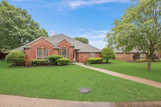 907 Sunpoint Cir, Rockwall, TX 75087