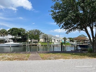 869 Silver Strand, Gulf Breeze, FL 32563