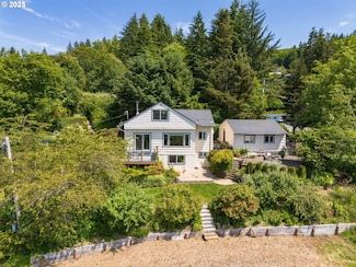 186 Rector Rd, Wheeler, OR 97147