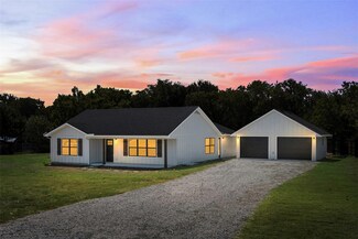 545 Stagecoach Dr, McKinney, TX 75069