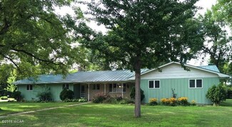 612 2nd Ave W, Lamberton, MN 56152