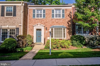 1558 Bruton Ct, McLean, VA 22101