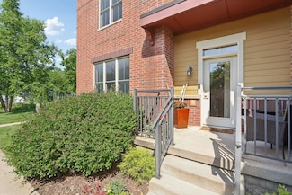318 S Main St, Verona, WI 53593