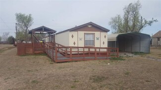 703 N 5th St, Carmen, OK 73726