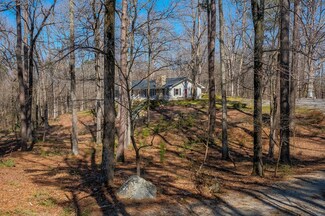196 Maplewood Ln, Lawrenceville, VA 23868