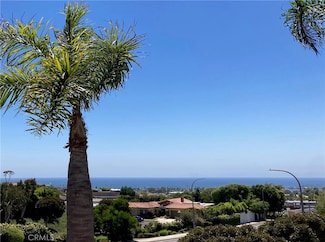 19 Harbor Pointe Dr, Newport Beach, CA 92625