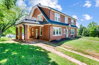 602 Mountain Ave, Bedford, VA 24523