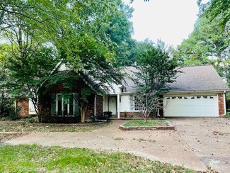 8332 Farmington Blvd, Germantown, TN 38139