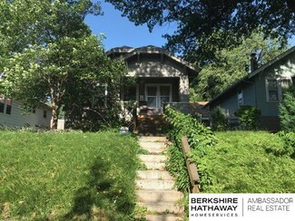 1115 S 43rd St, Omaha, NE 68105